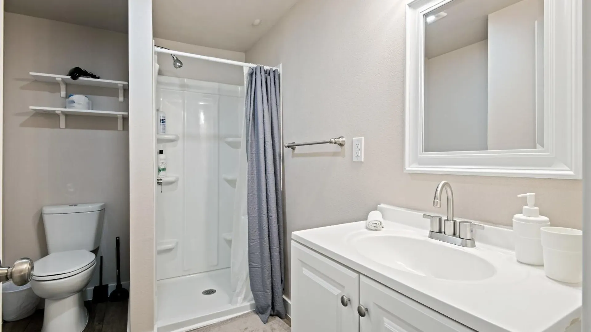 Judkins Retreat Close To Downtown Duplex Apartment Seattle